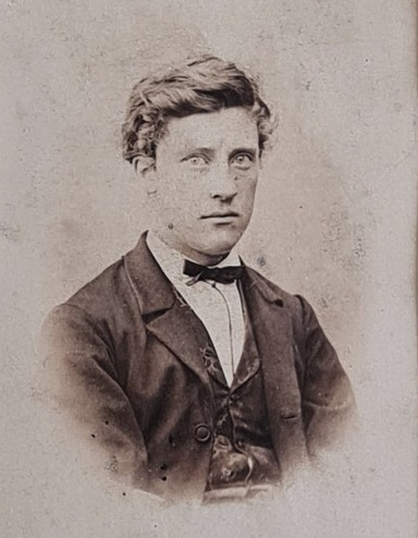 es